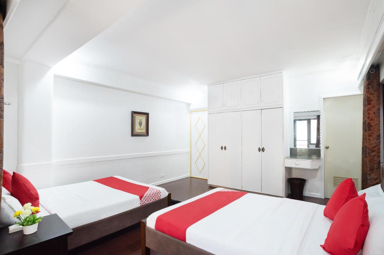 Oyo 138 White Palace Hotel Manila Exterior photo