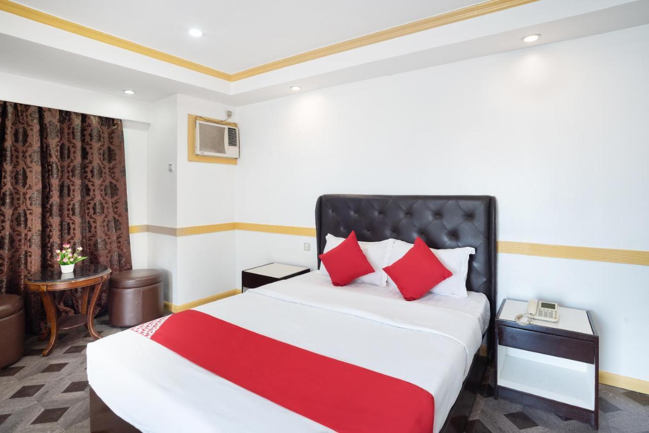Oyo 138 White Palace Hotel Manila Exterior photo